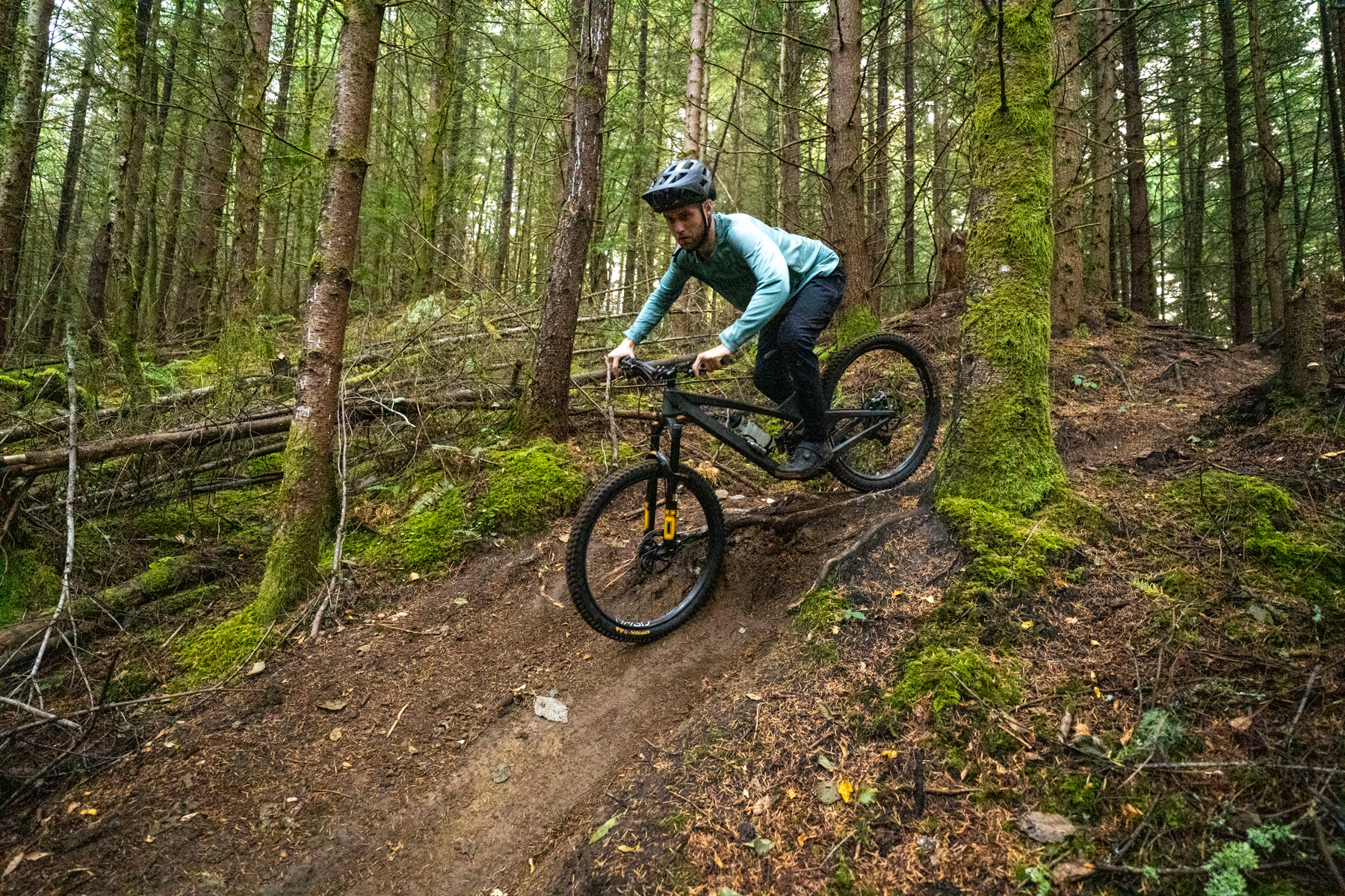 David Golay reviews the Shimano XT M8200 Di2 Drivetrain for Blister