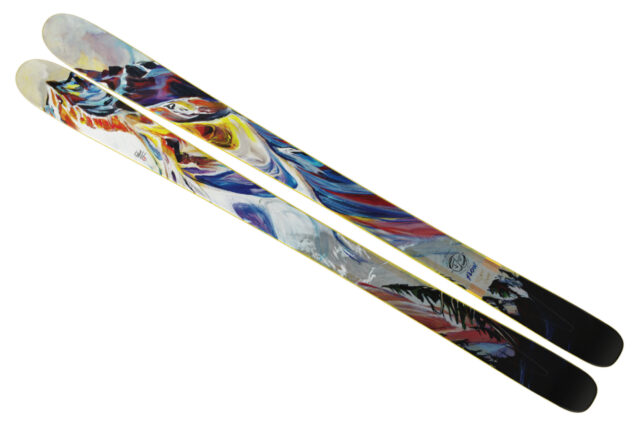 Blister reviews the J Skis Hotshot.