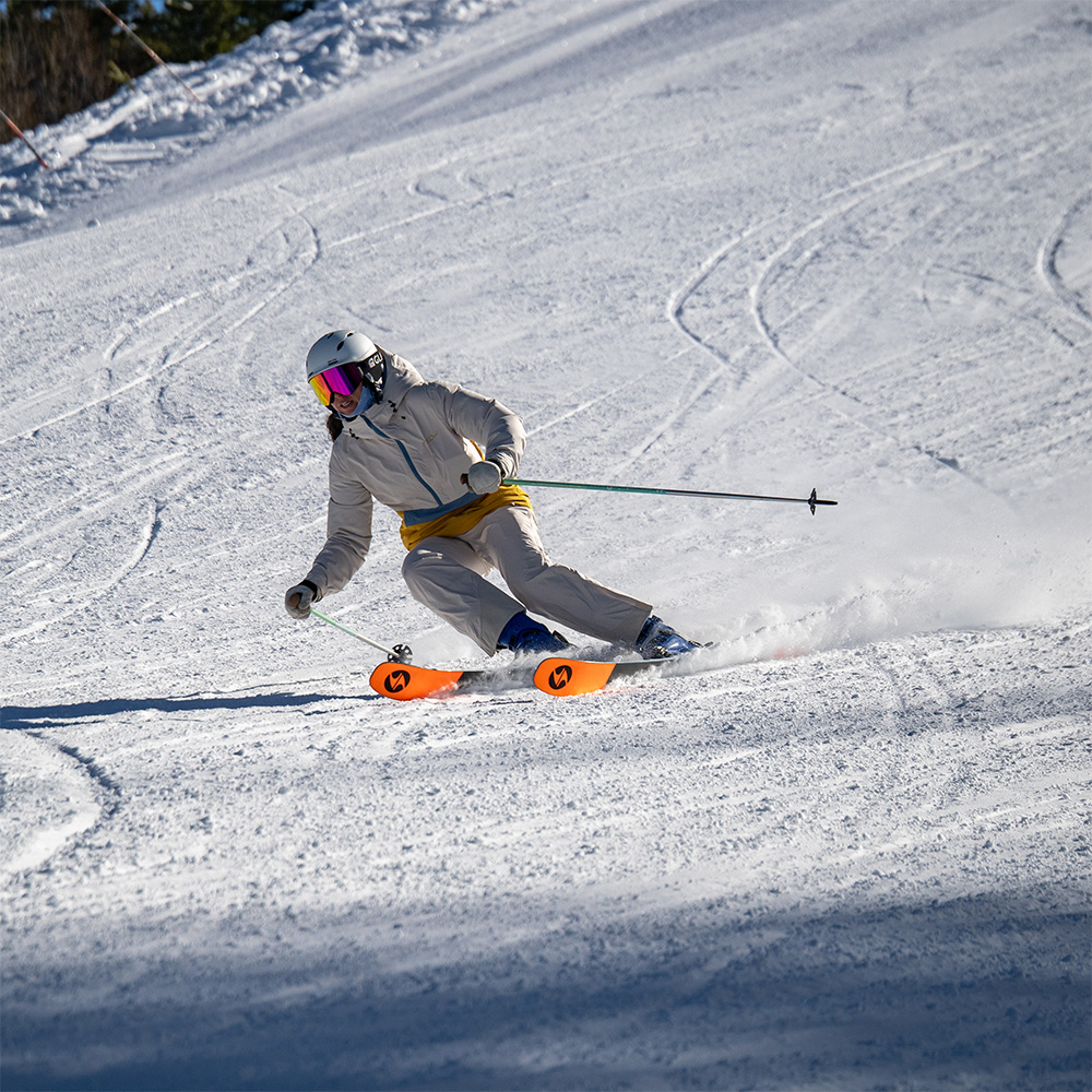 Ski / Snowboard Outerwear Roundup &mdash; Women&rsquo;s (2025-2026)