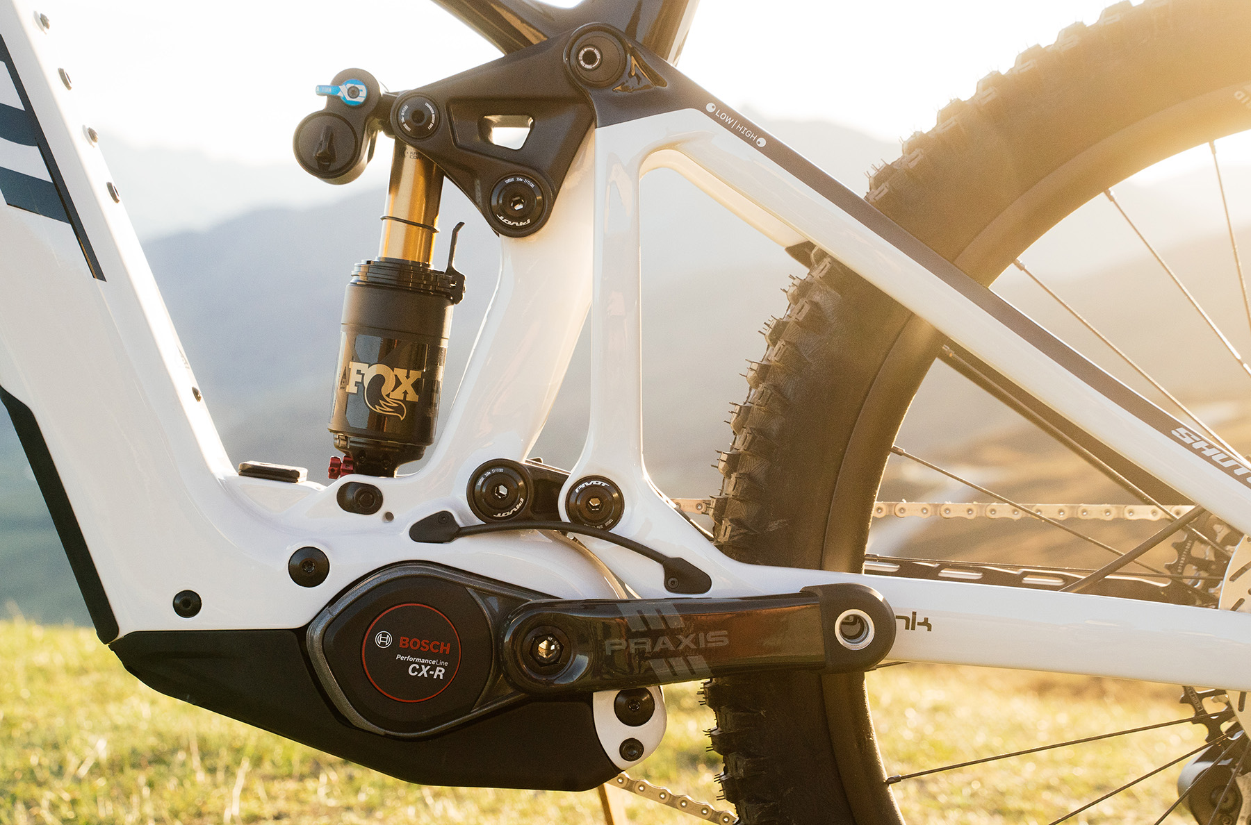 Simon Stewart reviews the Pivot Shuttle LT